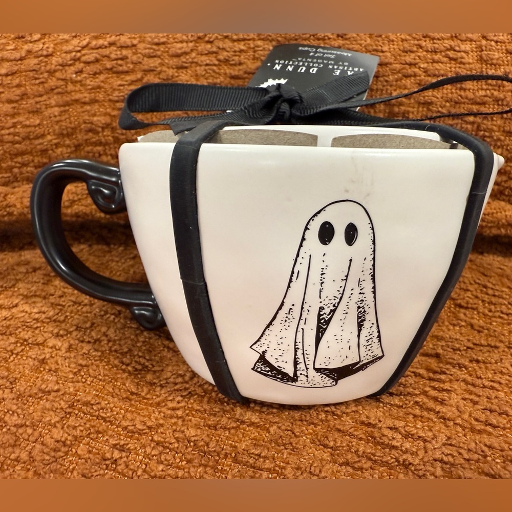 Rae Dunn ghost measuring cup set